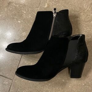 Vionic Black Ankle Boots with Silver Zipper